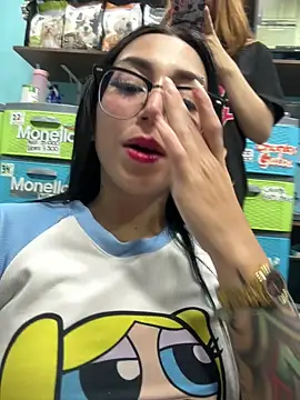 sophie_cute66 live sex cam