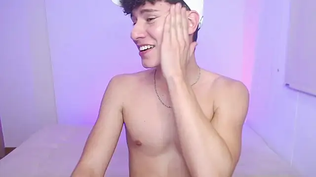 adrian_morelly live sex cam