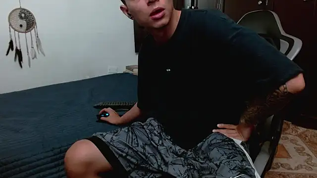 aaron_blug live sex cam