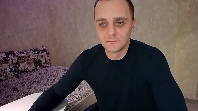 Ethan_G_'s cam snapshot