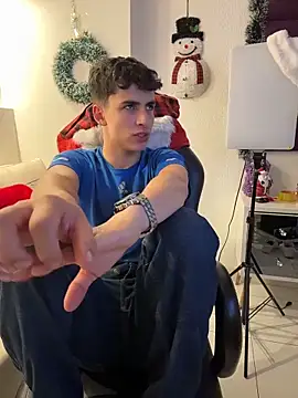 AdrianRinaldi's cam snapshot