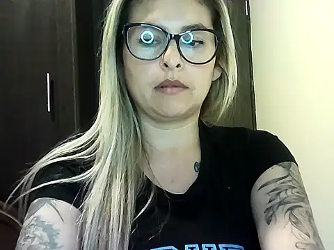 Valery__Rouse_'s cam snapshot