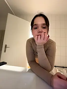 TheCinderella live sex cam