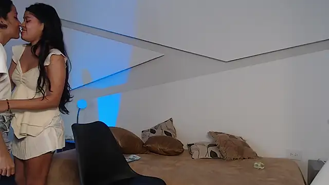 hot_little_bunny live sex cam