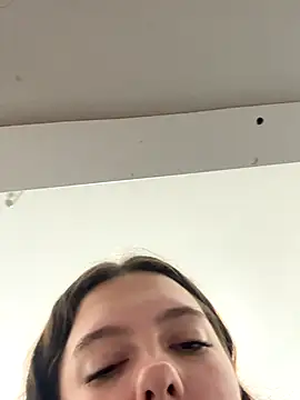 Victoria6989 live sex cam