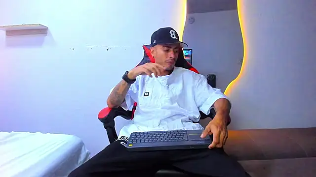 MatthewCullen's cam snapshot