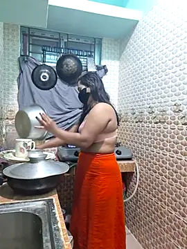 Bristy- live sex cam