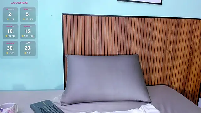 little_candygirl36_'s cam snapshot