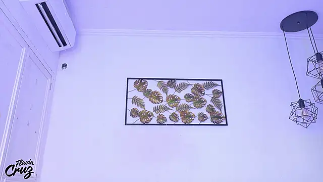 flavia_cruz live sex cam