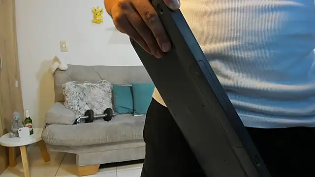 julian_wallace live sex cam