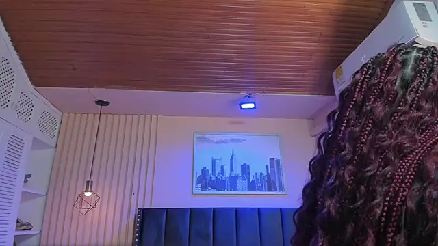 viiolett_lee live sex cam