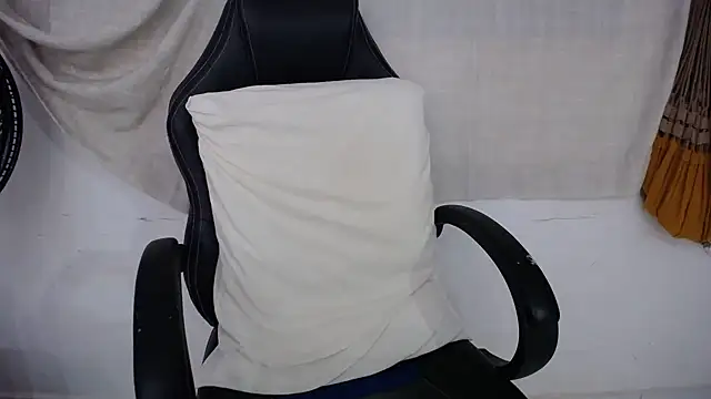 Apollo_21 live sex cam