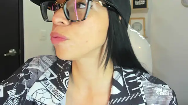 Katty_mouth live sex cam