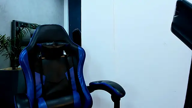 roan_birkin live sex cam