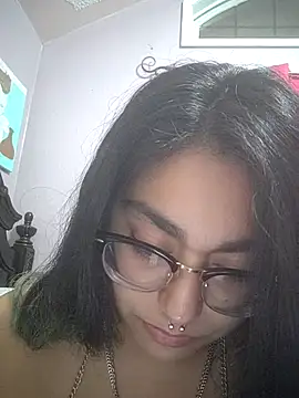 Lovelyrainn's cam snapshot