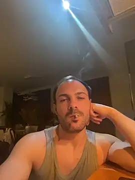 Adventurehotman live sex cam