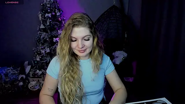 lily_williamss's cam snapshot