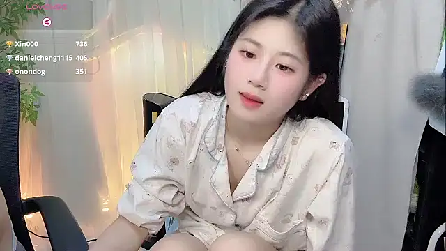 Yvonne-07 live sex cam