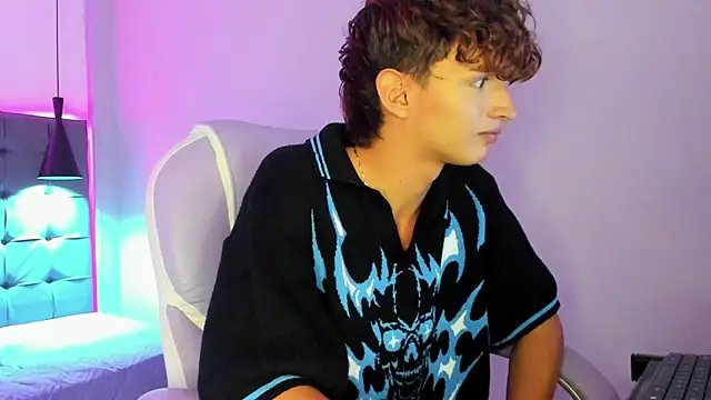 NicolasFerrer18 live sex cam