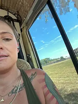 OdetteDelane live sex cam