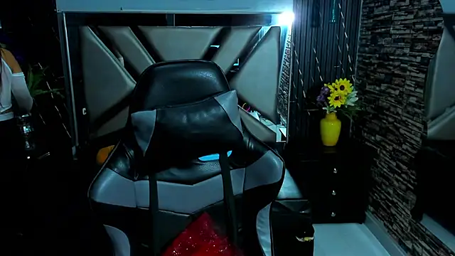 Jenna_Flor's cam snapshot