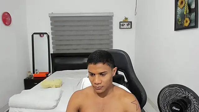 corzoethan live sex cam