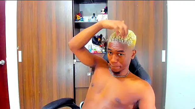 Dreamastercum_'s cam snapshot