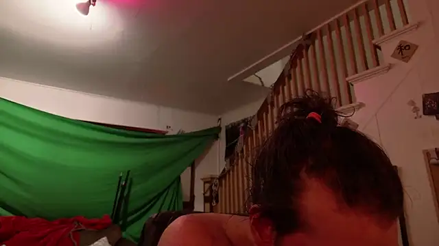 MasterDaddyCool's cam snapshot