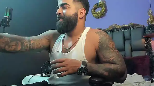 Lyon_vach live sex cam