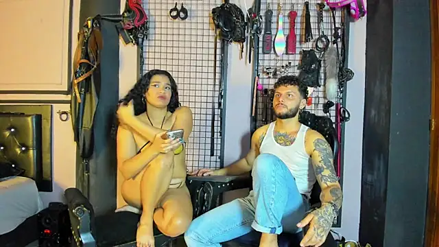 Twisted_Fantasy live sex cam