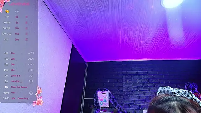 loren_tits24's cam snapshot