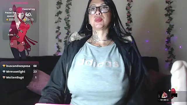 Saloome-'s cam snapshot