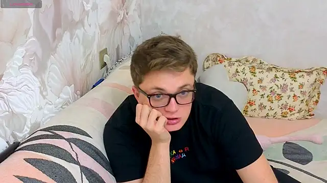 robertkingsize's cam snapshot