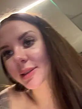 Alina_Vibe_Me live sex cam