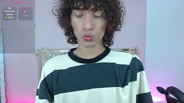 Chipi_tay live sex cam