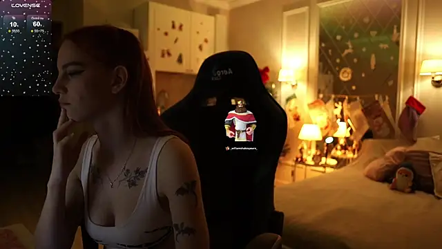 _alice_meyss_'s cam snapshot