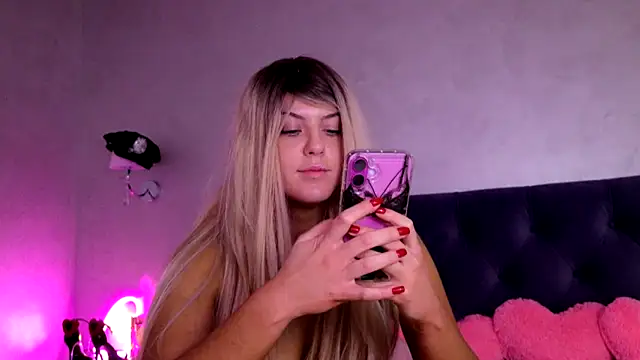 ChristalRose's cam snapshot