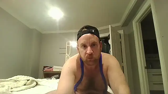 BeefyNcloudy live sex cam