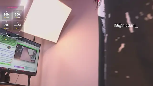 nicdani_1 live sex cam