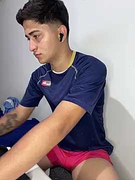 Tavinho067 live sex cam