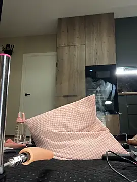 Alina_Vibe_Me live sex cam