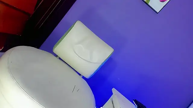 Valentina_Horny777 live sex cam