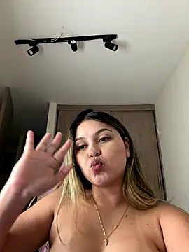 lunablossom_ live sex cam