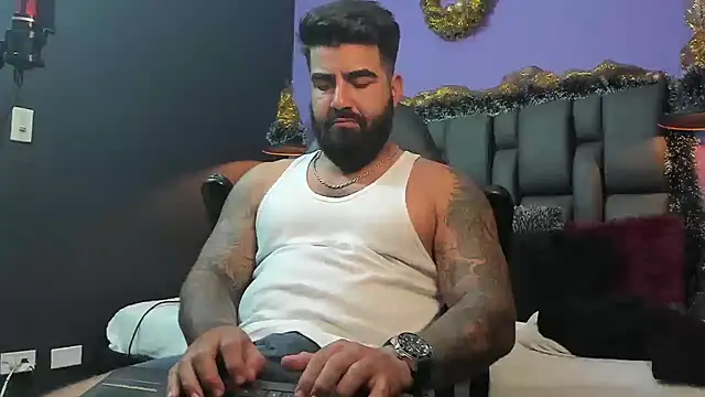 Lyon_vach live sex cam