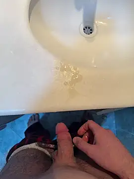 ThePussyLoverr_'s web cam