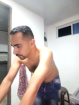 stivenlujan69 live sex cam