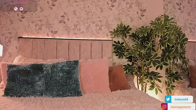 HannaSexTime live sex cam