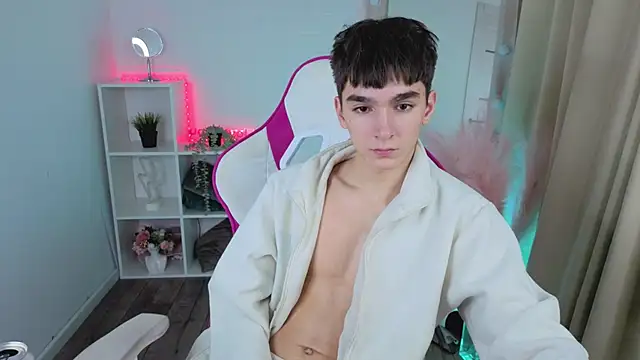 YamiTwink live sex cam