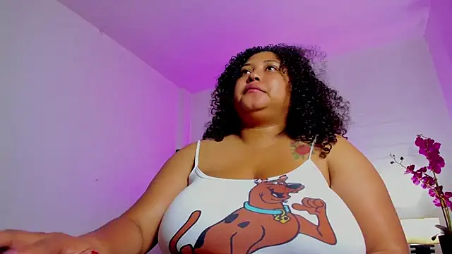 Ayliinn_ live sex cam