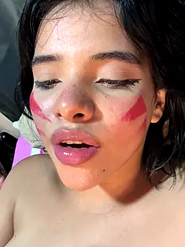 Ada_sienn live sex cam